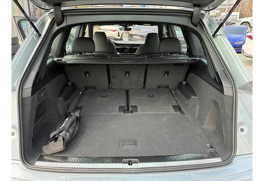 Audi Q7 3.0 TDI Tiptronic quattro (286 л.с.) Серебристый в АВИЛОН. Слайд №6