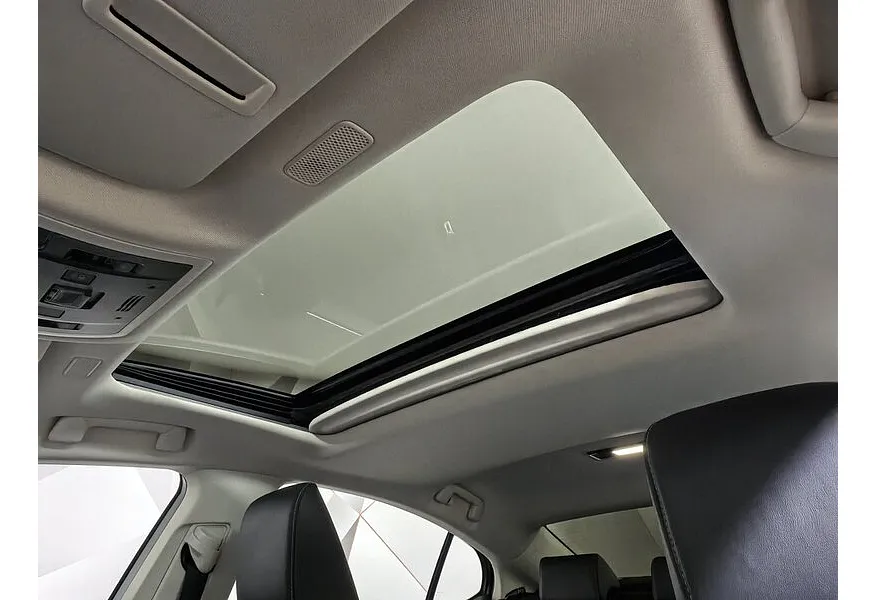 Lexus ES 250 2.5 AT (200 л.с.) Luxury Белый в АВИЛОН. Слайд №23