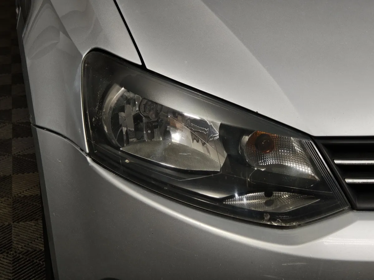 Volkswagen Polo 1.6 Tiptronic (105 л.с.) Comfortline Серебристый в АВИЛОН. Слайд №10