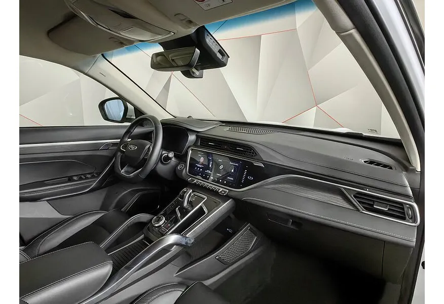 Geely Atlas Pro 1.5T AT FWD (150 л.с.) Luxury Белый в АВИЛОН. Слайд №12