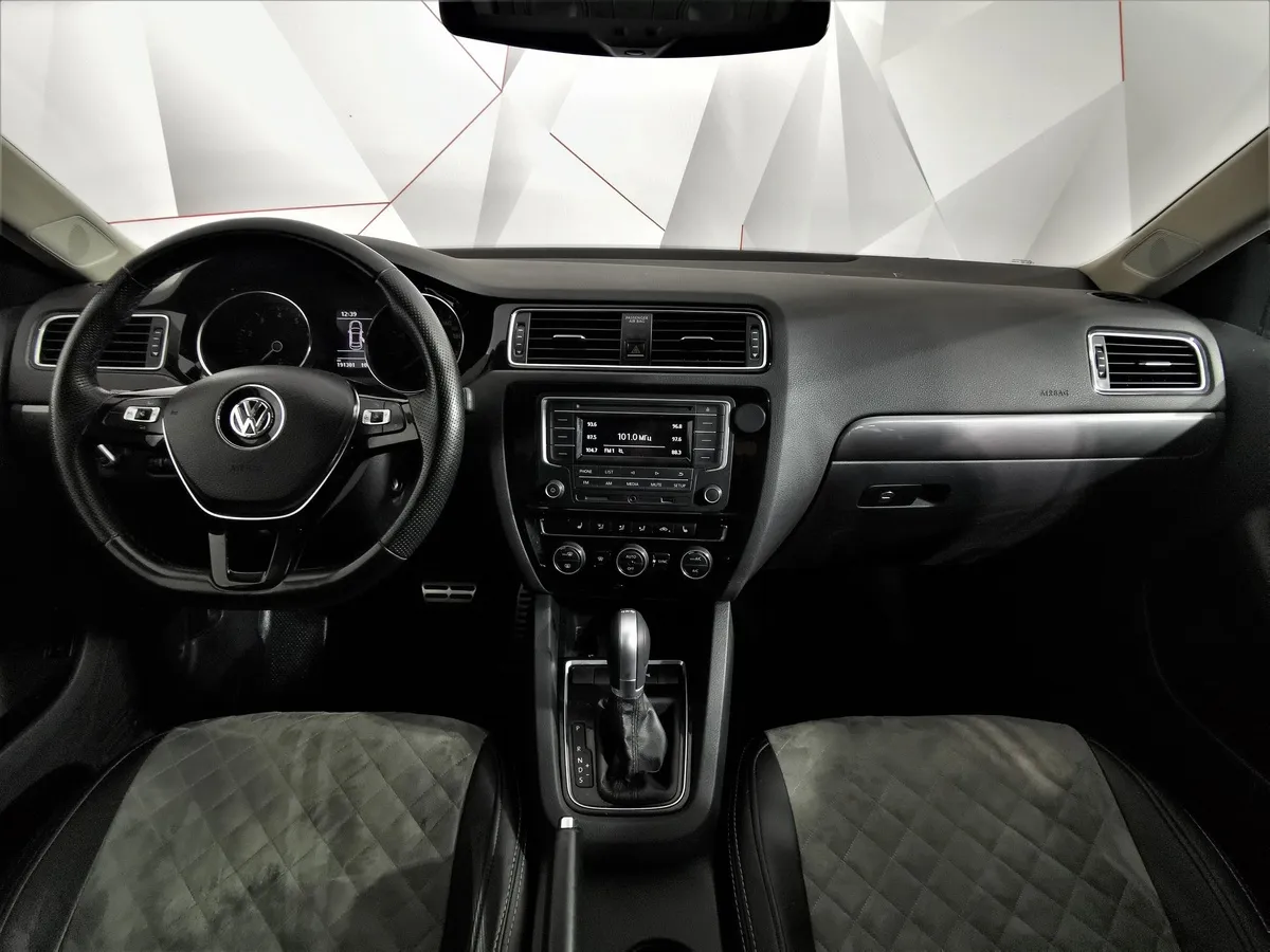 Volkswagen Jetta 1.4 TSI DSG (150 л.с.) Comfortline Черный в АВИЛОН. Слайд №13