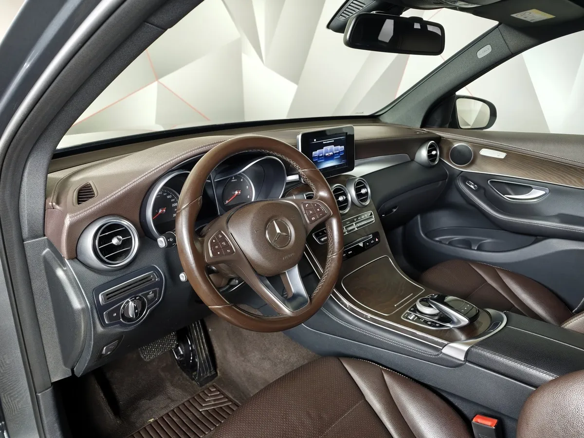 Mercedes-Benz GLC 220 d 9G-TRONIC 4MATIC (170 л.с.) Premium Серый в АВИЛОН. Слайд №19