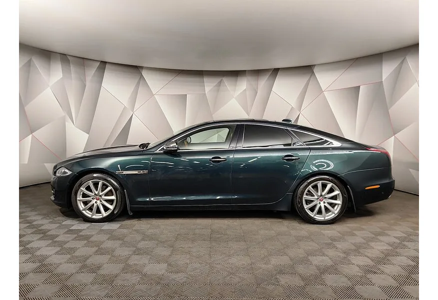 АВИЛОН - Jaguar XJ 3.0 AT AWD SWB (340 л.с.) Зеленый - slide 2