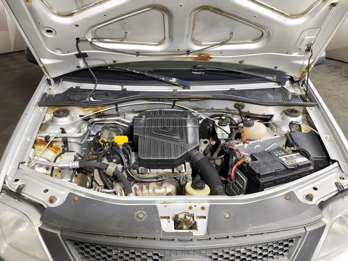 ВАЗ (Lada) Largus 1.6 MT 8 кл (5 мест) (84 л.с.) Серебристый в АВИЛОН. Слайд №11
