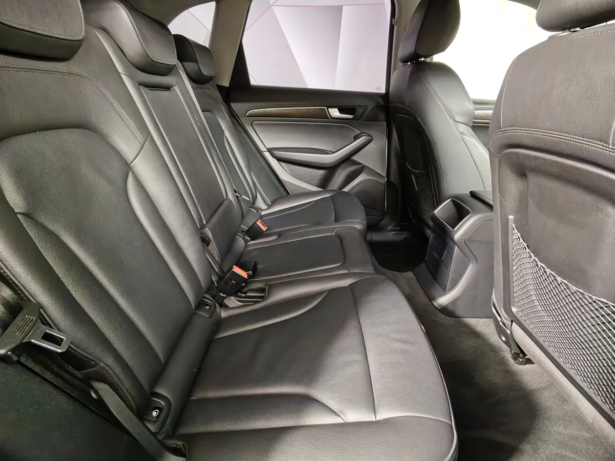 Audi Q5 2.0 TFSI S tronic quattro (249 л.с.) Белый в АВИЛОН. Слайд №16