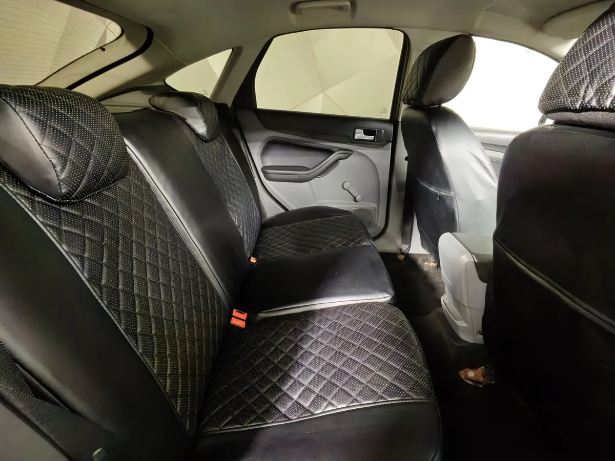 Ford Focus 1.8 MT (125 л.с.) Ghia Черный в АВИЛОН. Слайд №16