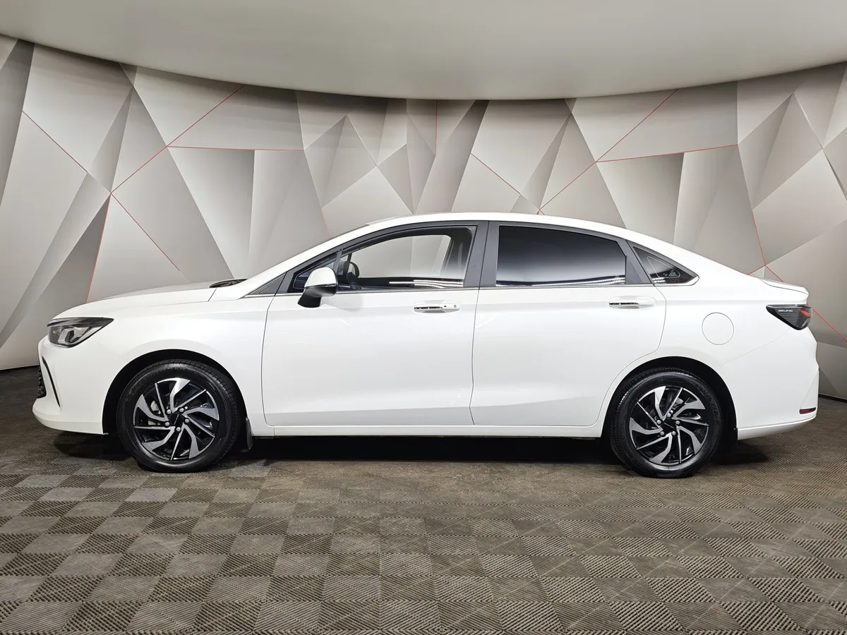 BAIC U5 Plus 1.5 CVT 2WD (105 л.с) Luxury Белый в АВИЛОН. Слайд №5