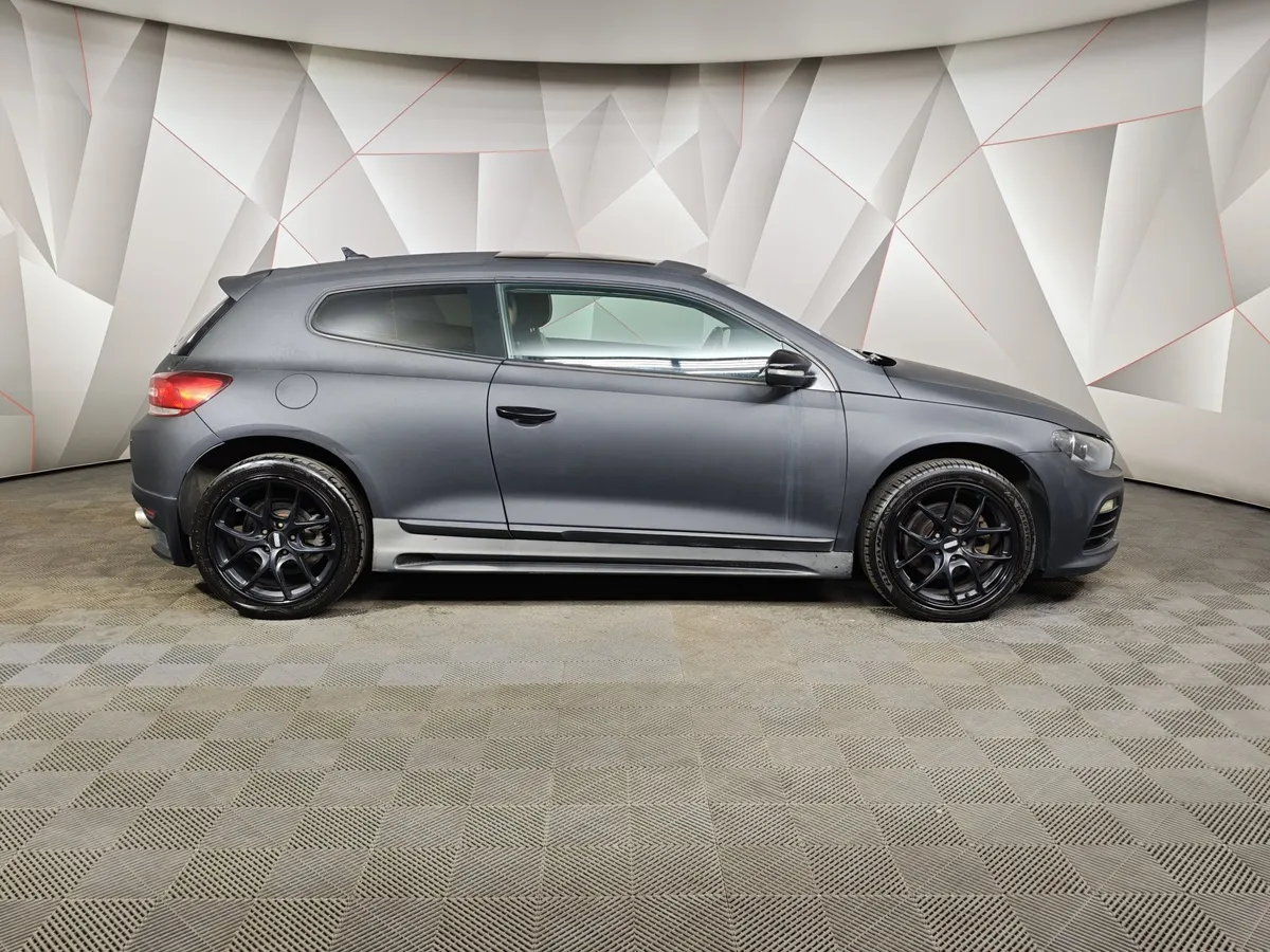 Volkswagen Scirocco 2.0 TSI DSG (210 л.с.) Черный в АВИЛОН. Слайд №6