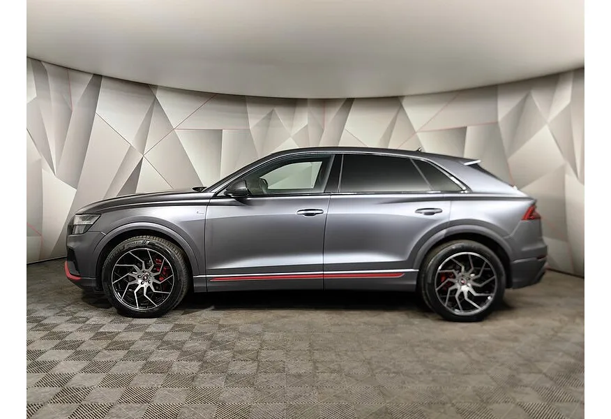 Audi Q8 45 TDI Tiptronic quattro (249 л.с.) Серый в АВИЛОН. Слайд №5