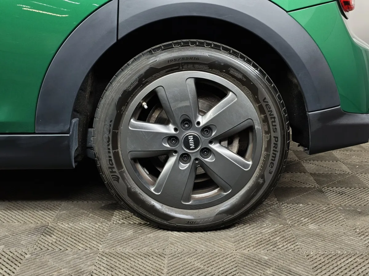 MINI 3 двери 1.5 AT (136 л.с.) Зеленый в АВИЛОН. Слайд №7
