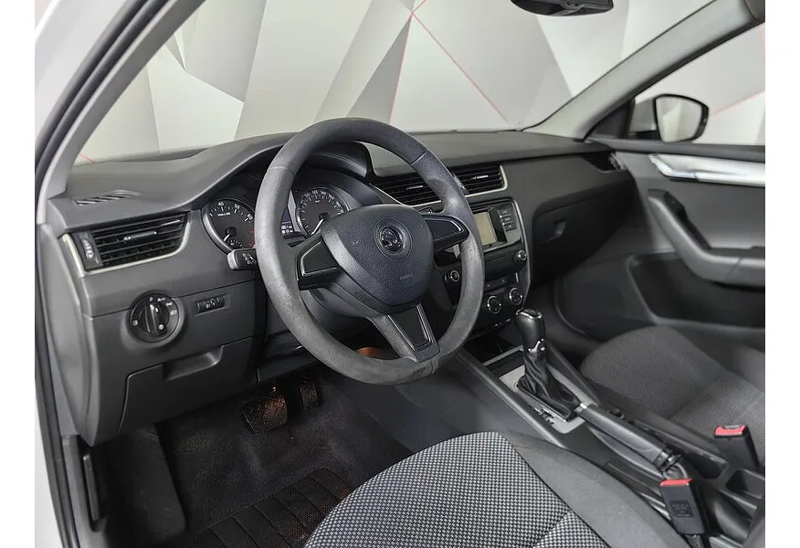 Skoda Octavia 1.4 TSI DSG (150 л.с.) Ambition Белый в АВИЛОН. Слайд №19