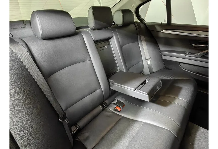 BMW 5 серия 525d xDrive AT (218 л.с.) Коричневый в АВИЛОН. Слайд №14