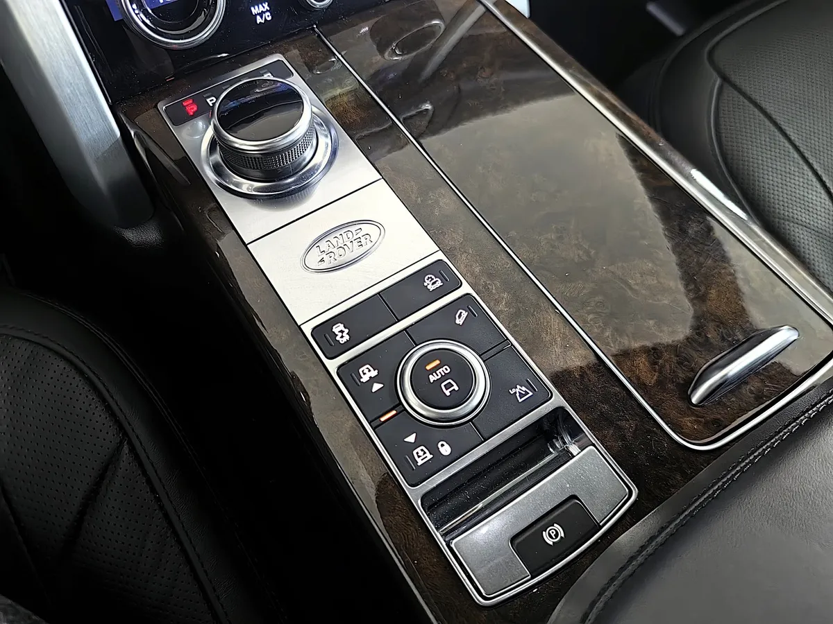 Land Rover Range Rover 3.0 TDV6 AT AWD (249 л.с.) HSE Черный в АВИЛОН. Слайд №22