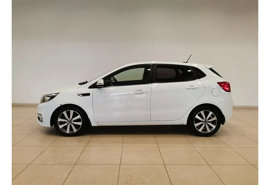 Kia Rio 1.6 AT (123 л.с.) Белый в АВИЛОН. Слайд №5