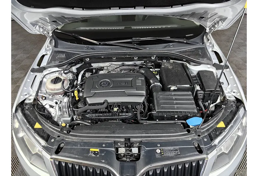 Skoda Octavia 1.8 TSI DSG 4x4 (180 л.с.) Elegance Серебристый в АВИЛОН. Слайд №11
