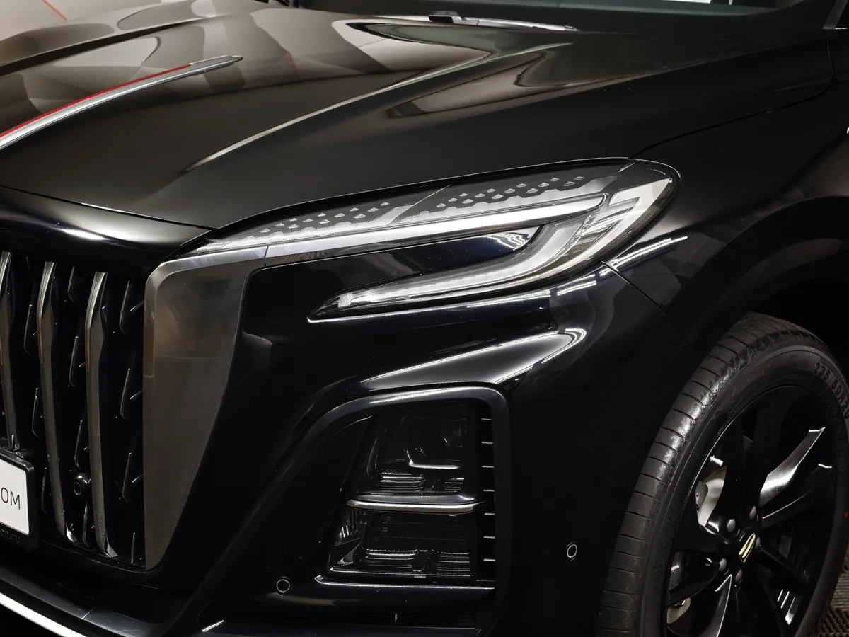 Hongqi HS3 2.0T 8AT 4WD (245 л.с.) Делюкс Черный в АВИЛОН. Слайд №10
