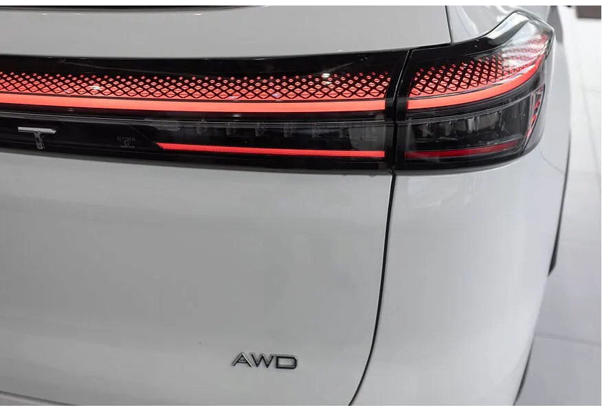 LIVE. Слайд №21