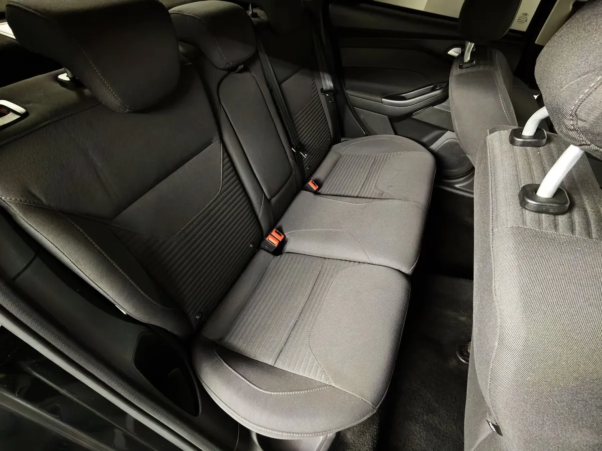 Ford Focus 1.5 EcoBoost AT (150 л.с.) Titanium Черный в АВИЛОН. Слайд №16