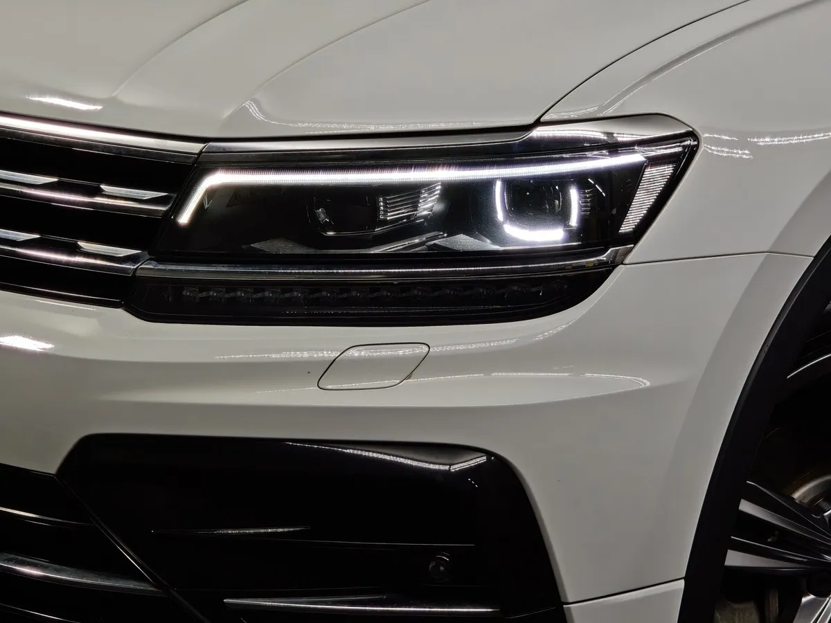 Volkswagen Tiguan 2.0 TSI 4Motion DSG (220 л.с.) Sportline Белый в АВИЛОН. Слайд №10