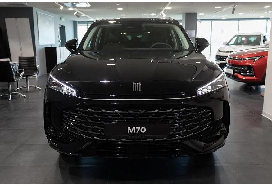 Москвич М70 1.5 DCT FWD (150 л.с.) Драйв Черный в АВИЛОН. Слайд №4