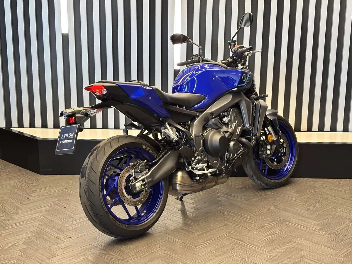 Yamaha MT-09 890 см³ (119 л.с.) (119) 890 Синий в АВИЛОН. Слайд №6