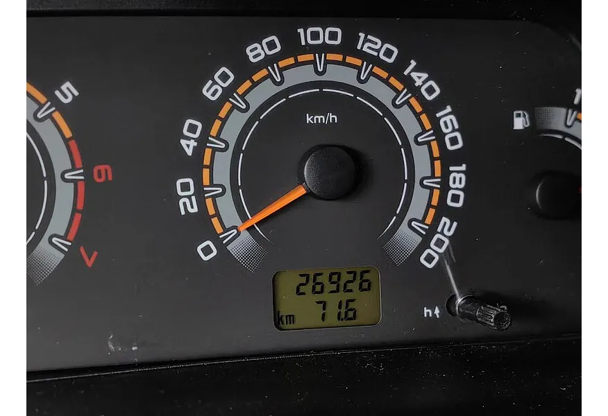 ВАЗ (Lada) Niva 1.7 MT 4WD (80 л.с.) Black Серый в АВИЛОН. Слайд №18