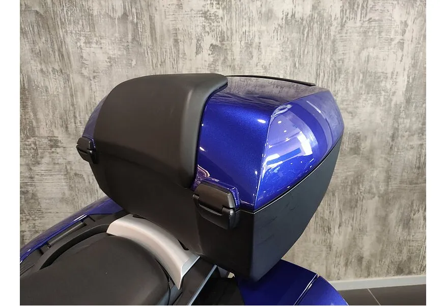 LIVE. Слайд №8