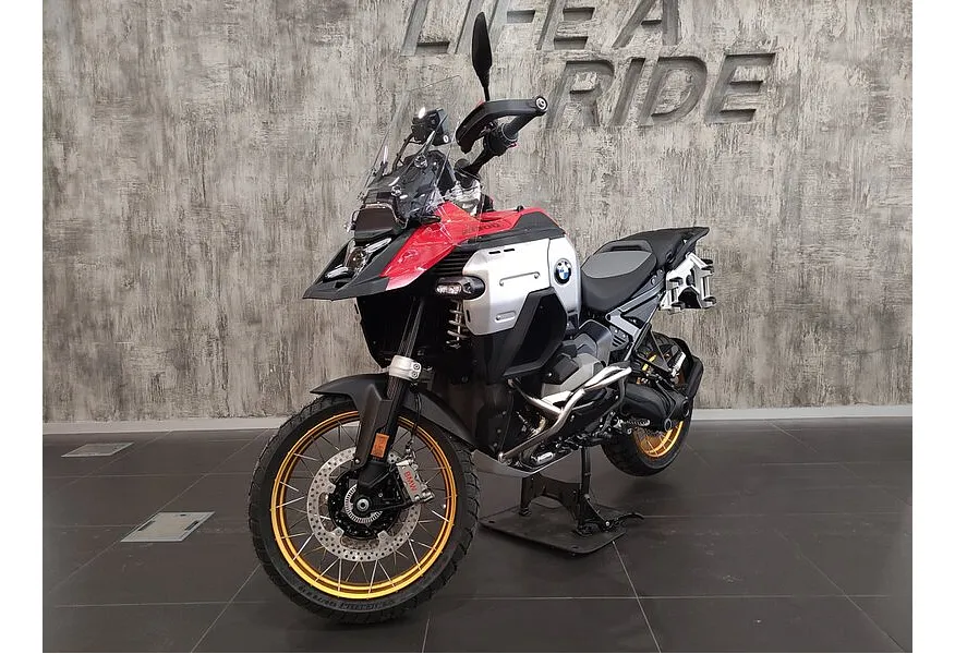 АВИЛОН - BMW Motorrad R 1300 GS Adventure R 1300 GS Adventure 1300 см³ (145) 1300 Красный - slide 0