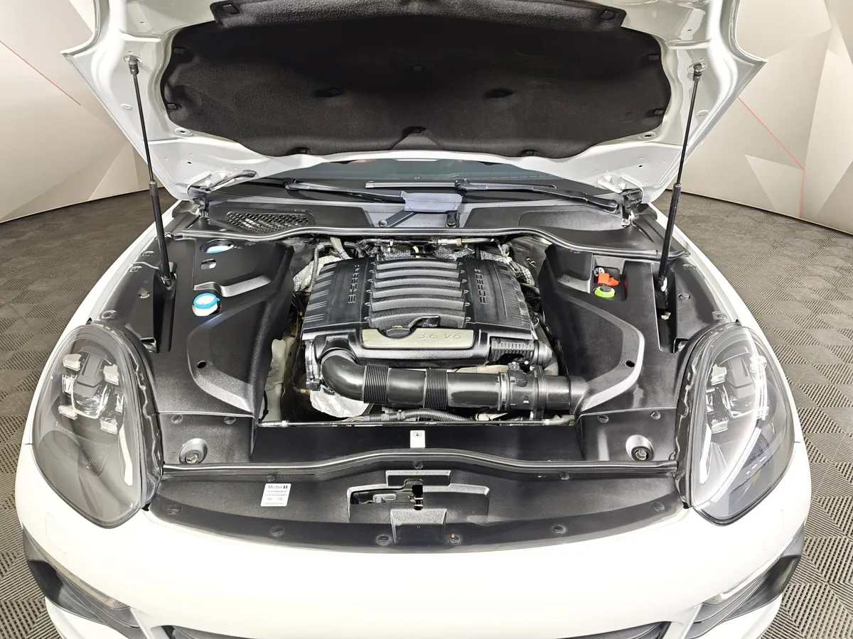 Porsche Cayenne 3.6 Tiptronic AWD (300 л.с.) Белый в АВИЛОН. Слайд №11