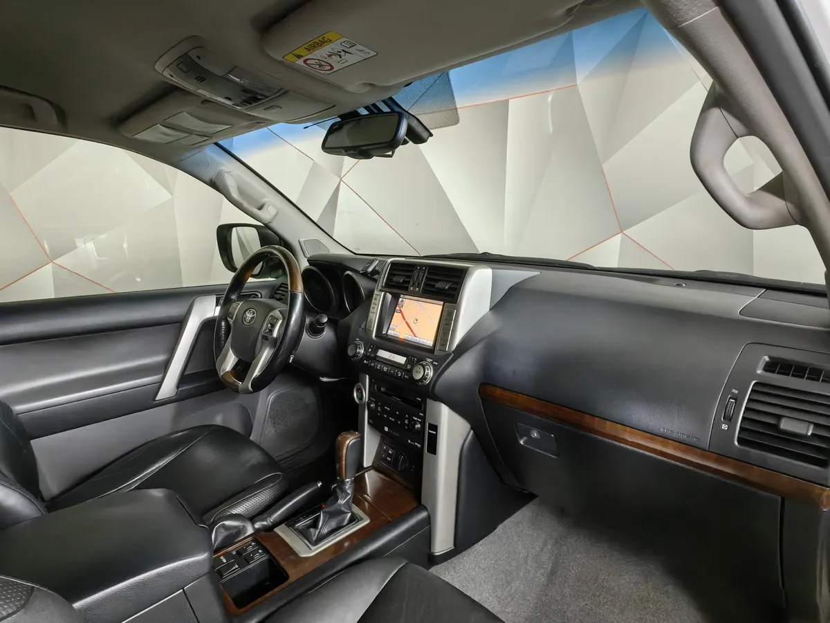 Toyota Land Cruiser Prado 3.0 D AT 4WD (5 мест) (173 л.с.) Белый в АВИЛОН. Слайд №13