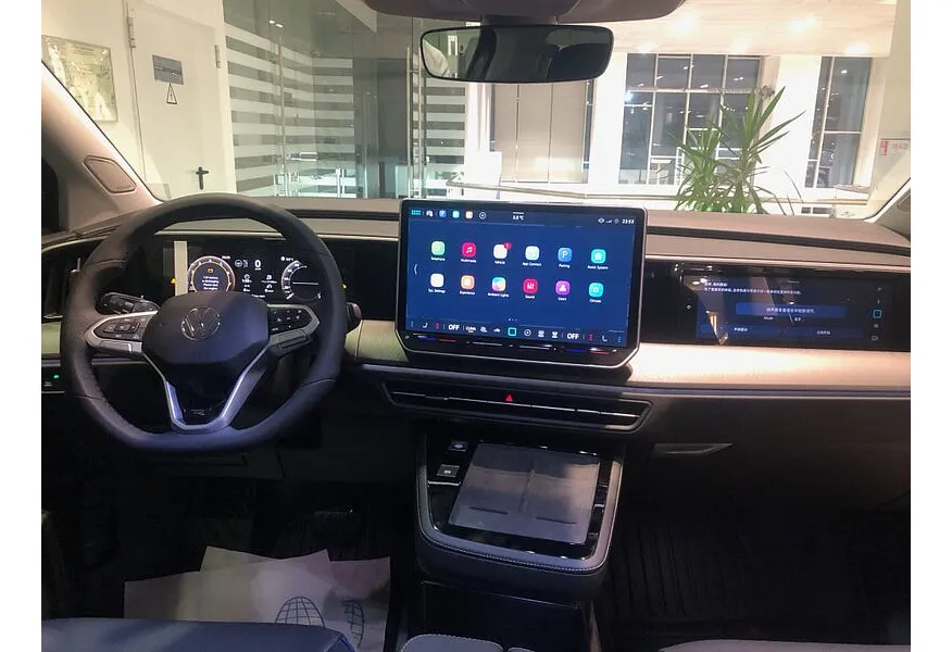 Volkswagen Talagon 2.0 7DSG AWD (272 л.с.) Черный в АВИЛОН. Слайд №5