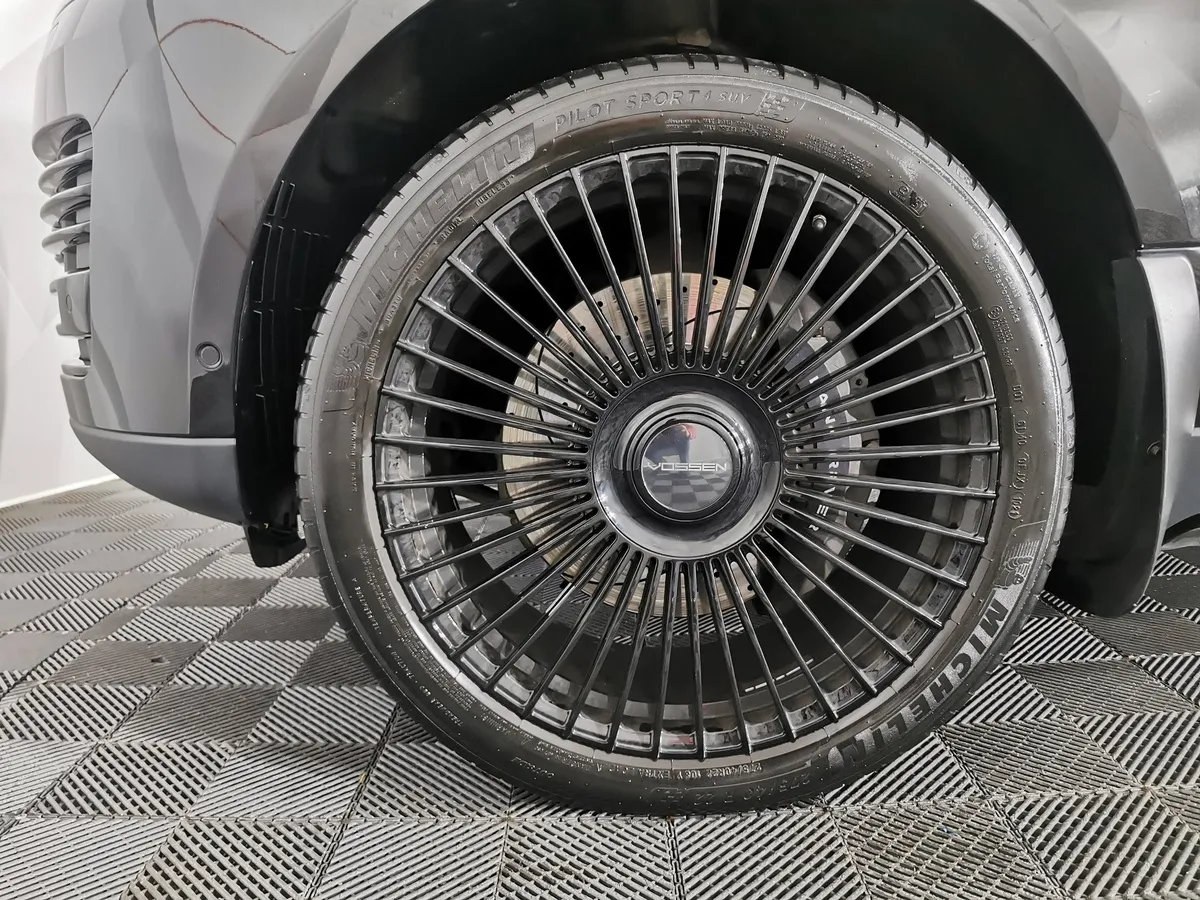 Land Rover Range Rover 4.4 SDV8 AT AWD (339 л.с.) Autobiography Черный в АВИЛОН. Слайд №9