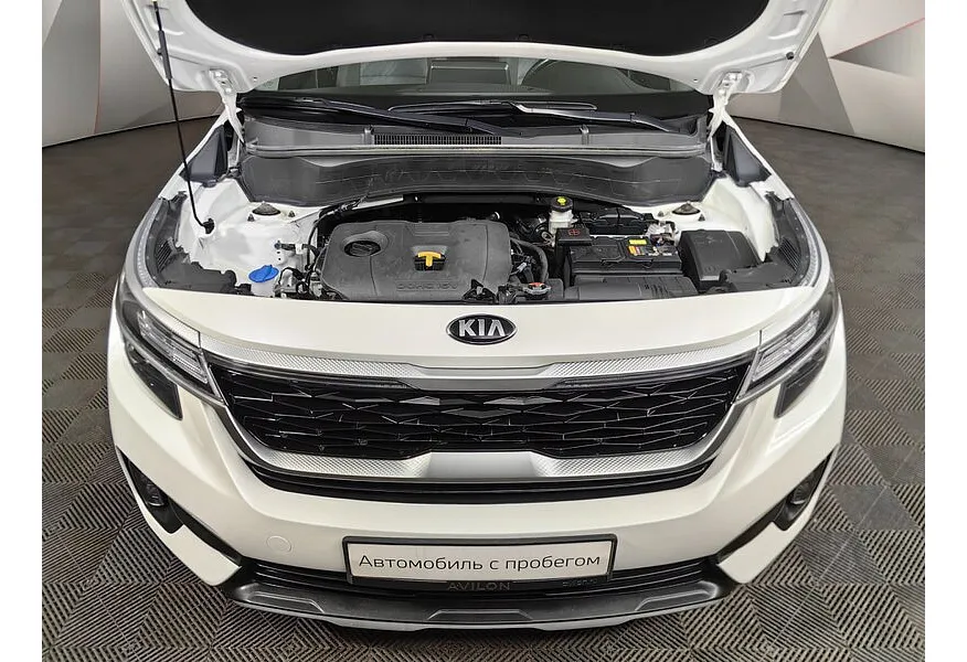 Kia Seltos 2.0 MPI 4WD IVT (149 л.с.) Style Белый в АВИЛОН. Слайд №11