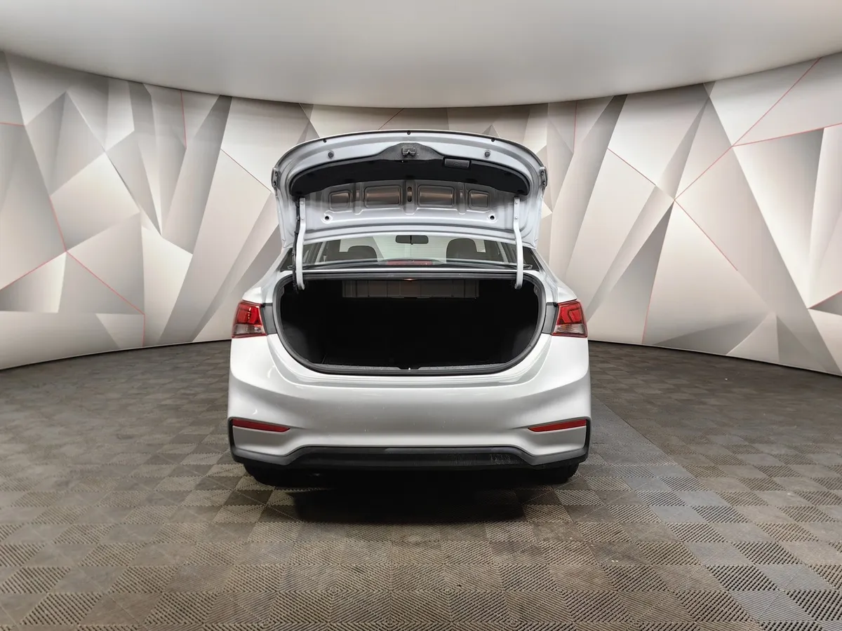 Hyundai Solaris 1.6 AT (123 л.с.) Active Plus Серебристый в АВИЛОН. Слайд №12