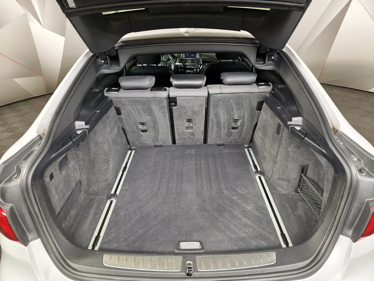 BMW 3 серия 320i xDrive AT (184 л.с.) Белый в АВИЛОН. Слайд №9