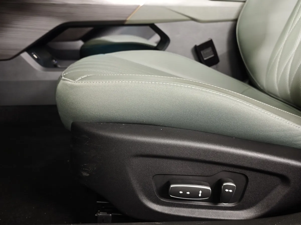 Changan Lamore 1.5T 7DCT 2WD (180 л.с.) Tech Серый в АВИЛОН. Слайд №22