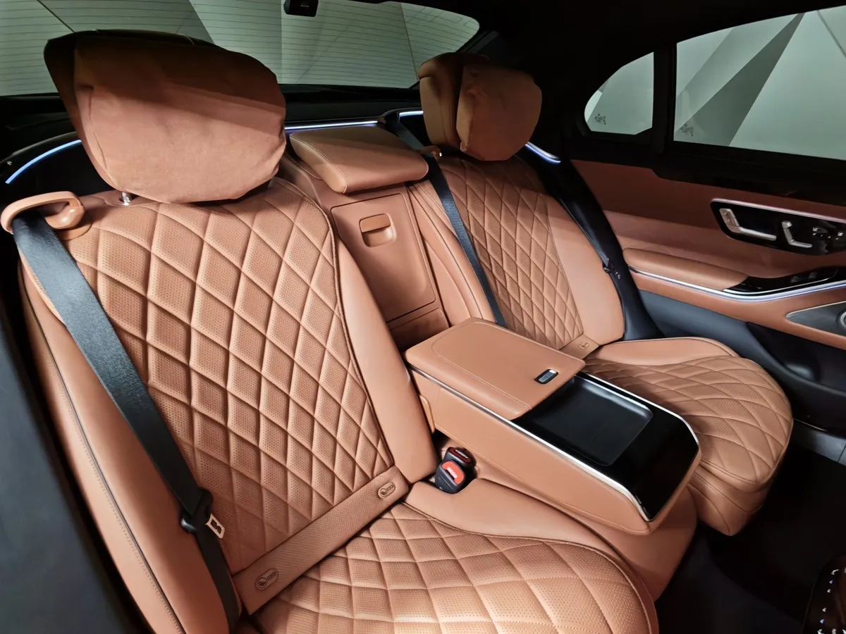 Mercedes-Benz S-Класс S 400 d 9G-Tronic 4Matic (330 л.с.) Premium Черный в АВИЛОН. Слайд №17