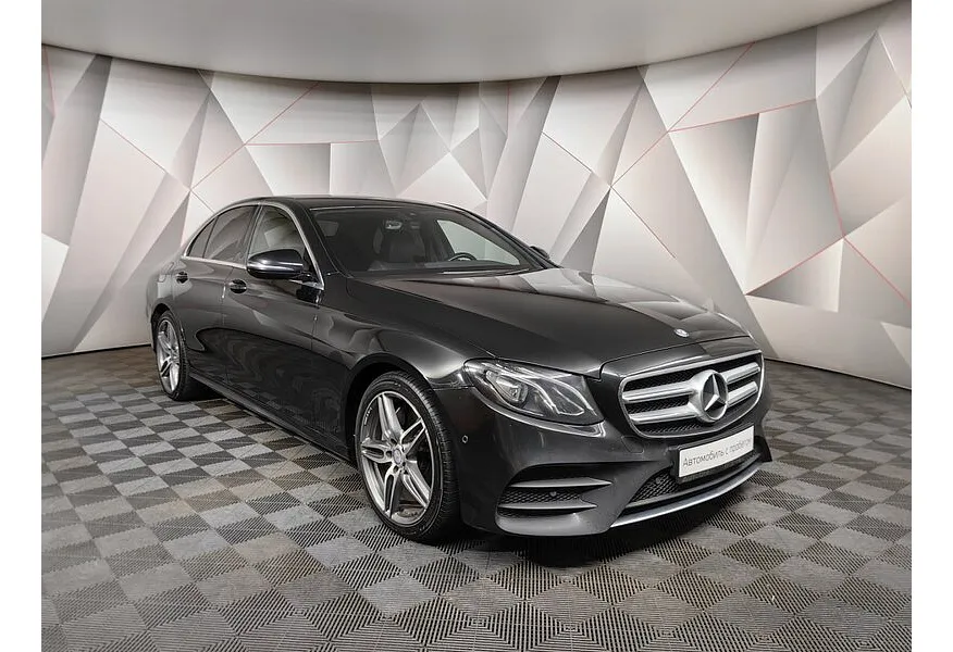 Mercedes-Benz E-Класс E 200 4MATIC 9G-TRONIC (184 л.с.) Sport Черный в АВИЛОН. Слайд №2
