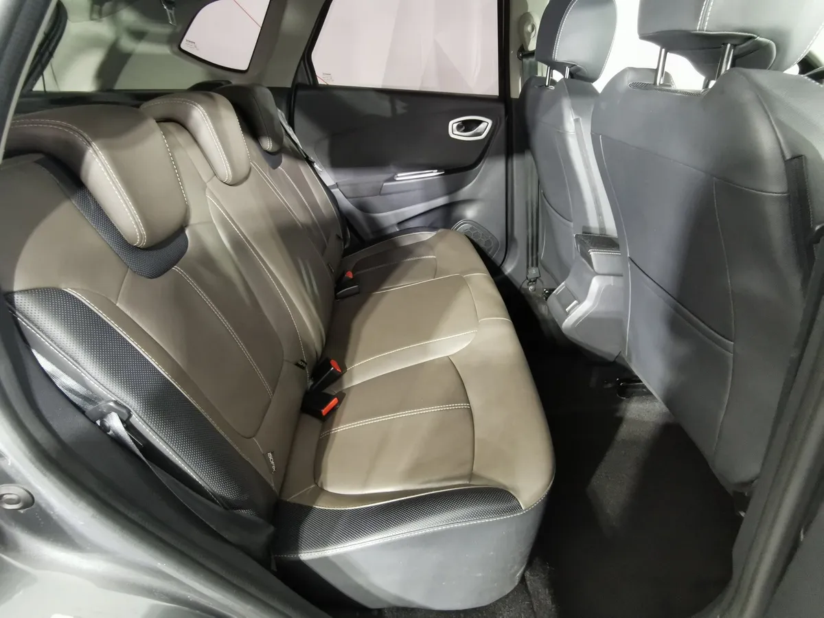 Renault Kaptur 1.6 X-tronic (114 л.с.) Life Серый в АВИЛОН. Слайд №15