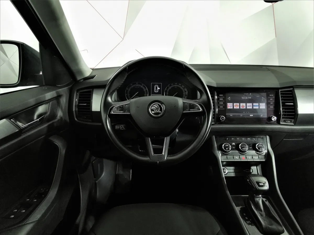 Skoda Kodiaq 1.4 TSI DSG (150 л.с.) Серый в АВИЛОН. Слайд №19