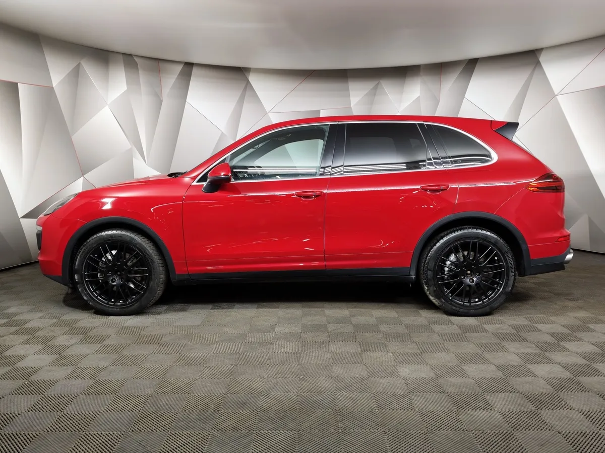 Porsche Cayenne Diesel 3.0 Tiptronic AWD (245 л.с.) Красный в АВИЛОН. Слайд №5
