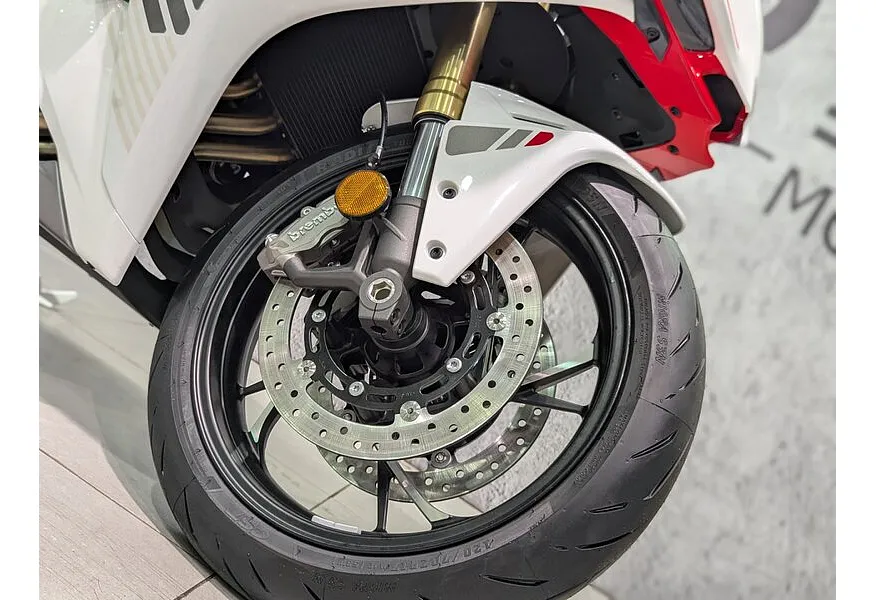 АВИЛОН - VOGE RR660S 662 см³ (99 л.с.) (99) 660 Белый - slide 8