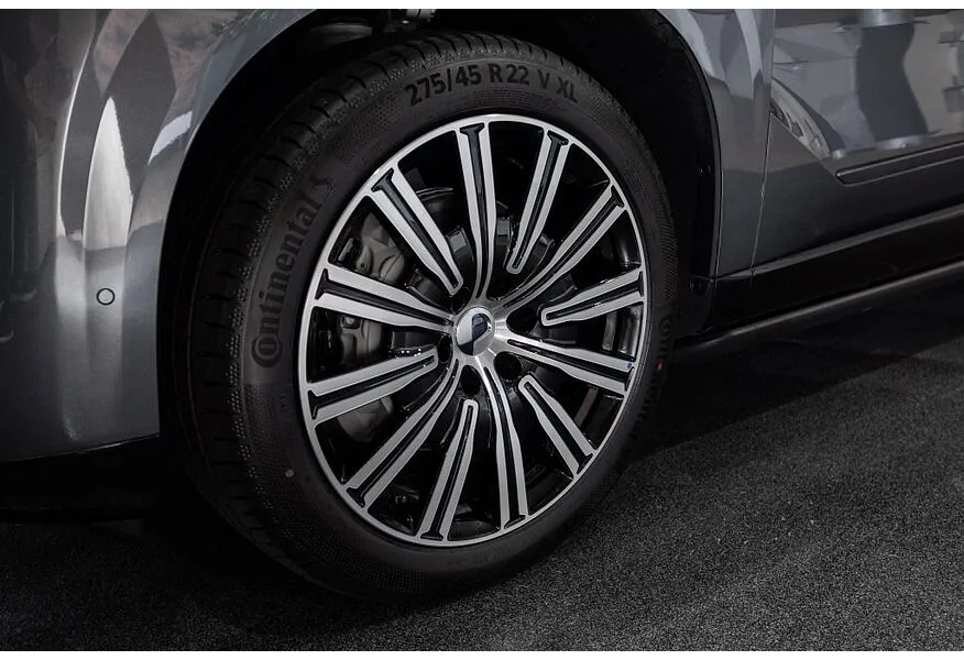 LIVE. Слайд №16