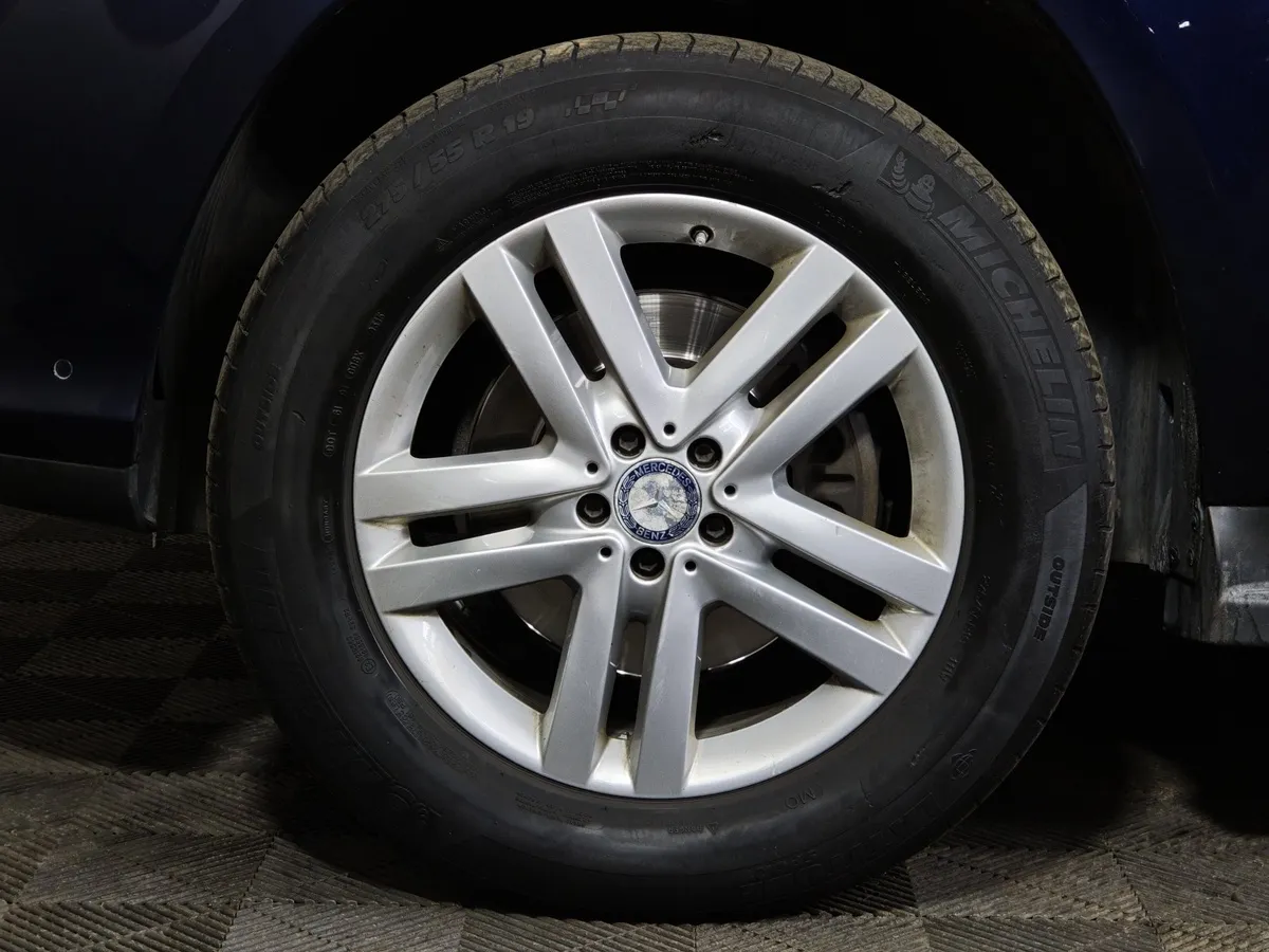 Mercedes-Benz GLS 400 4MATIC 9G-TRONIC (333 л.с.) Особая серия Синий в АВИЛОН. Слайд №9