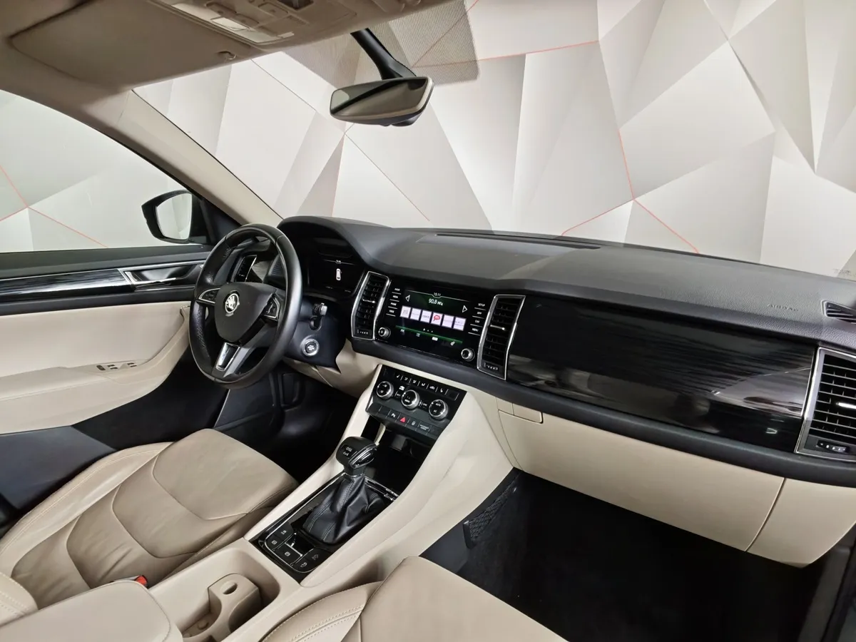 Skoda Kodiaq 1.4 TSI DSG 4X4 (150 л.с.) Зеленый в АВИЛОН. Слайд №12