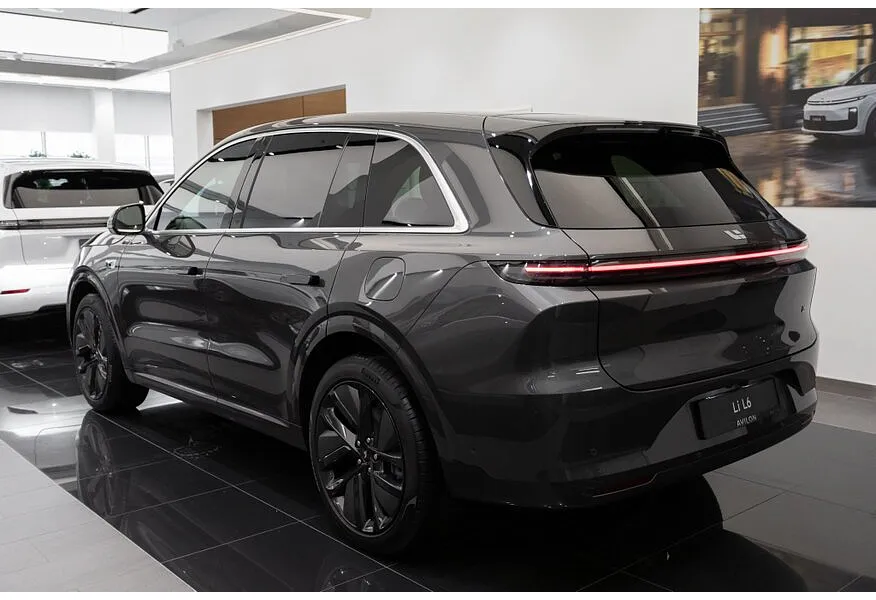 Li Auto L6 1.5 AT 4WD (150 л.с.) Max Серый в АВИЛОН. Слайд №5