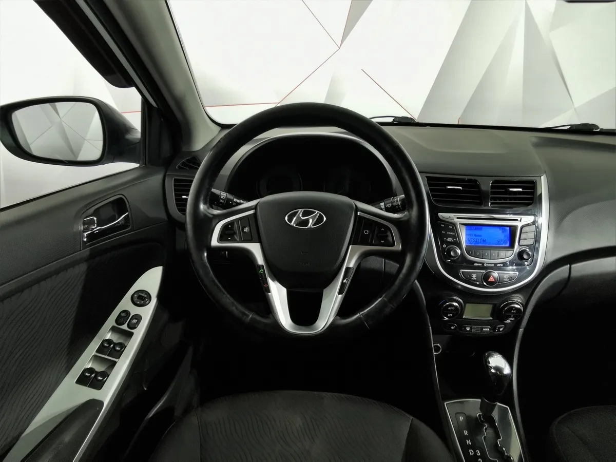 Hyundai Solaris 1.6 AT (123 л.с.) Elegance Белый в АВИЛОН. Слайд №17