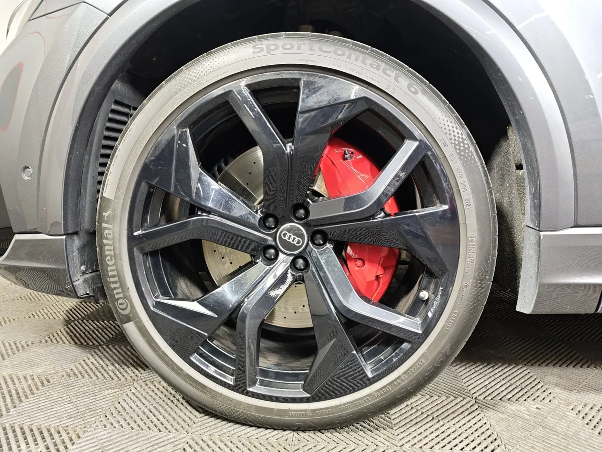 Audi RS Q8 4.0 TFSI tiptronic quattro (600 л.с.) Серебристый в АВИЛОН. Слайд №9