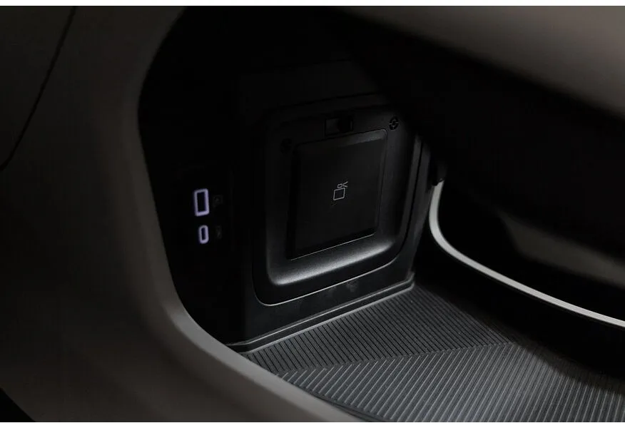 EXEED RX 2.0T 8AT 4WD (249 л.с.) Premium Серый в АВИЛОН. Слайд №15