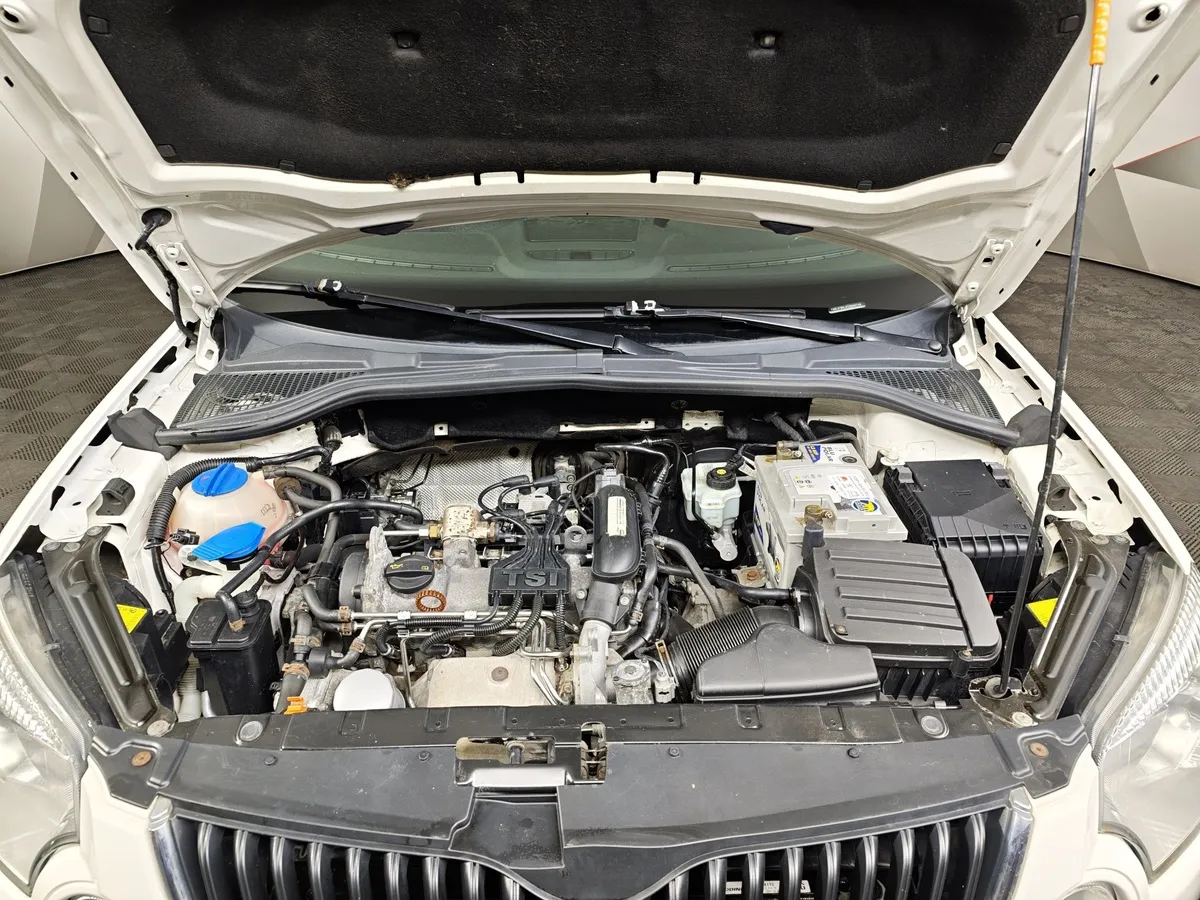 Skoda Yeti 1.2 TSI DSG (105 л.с.) Active Белый в АВИЛОН. Слайд №11